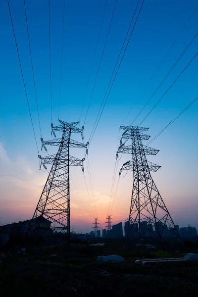 Çelik güç kuleleri