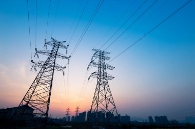 Çelik güç kuleleri