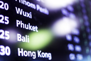 ekran alanında Havaalanı uçuş bilgileri