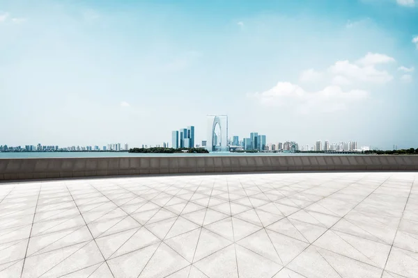 从空砖地板苏州城市景观 — 图库照片