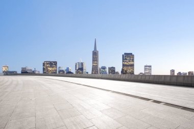 San Francisco cityscape gündoğumu, boş tuğla zemin