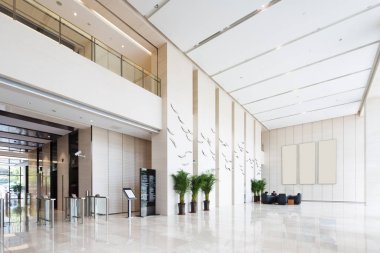 geniş ve aydınlık giriş holü modern ofis binası içinde iç