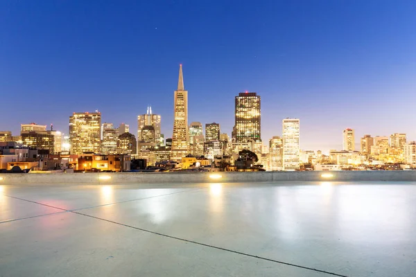 modern City modern binalar ile boş yere