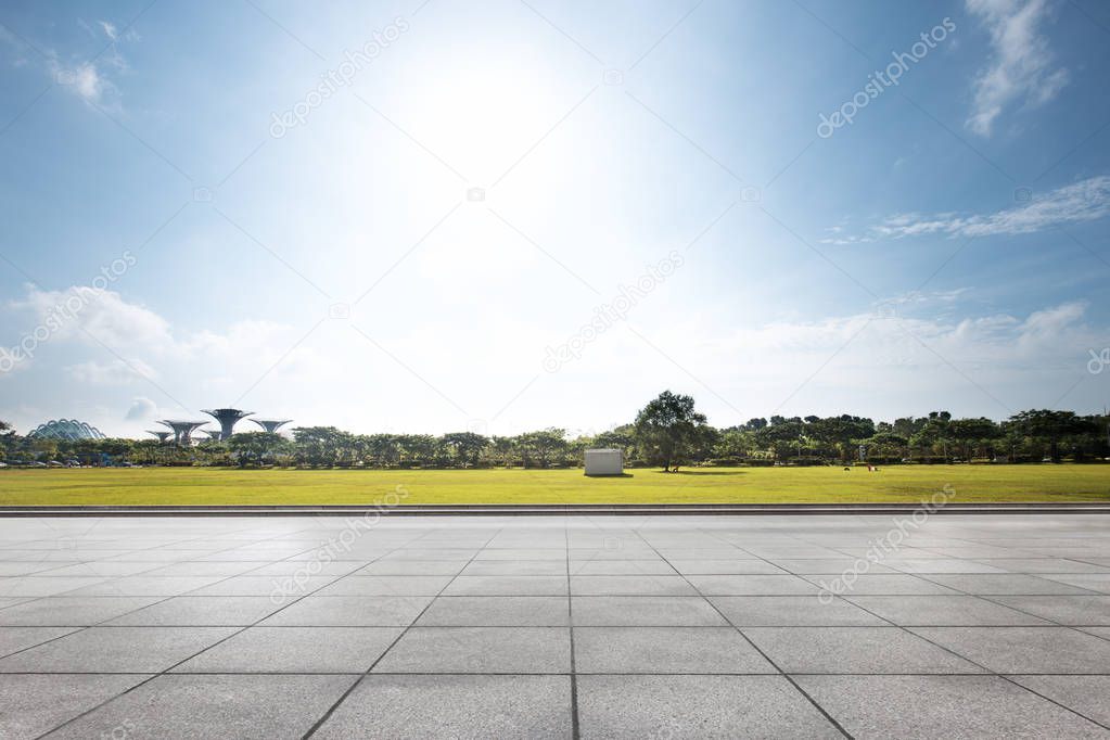 empty floor near park 