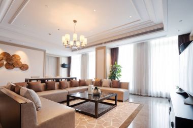 Modern oturma odasının içi.