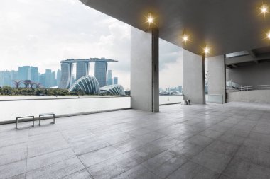 boş mermer zemin ile cityscape 