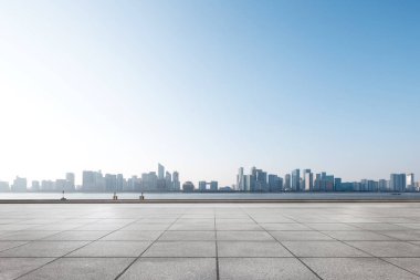 boş mermer zemin ile cityscape 