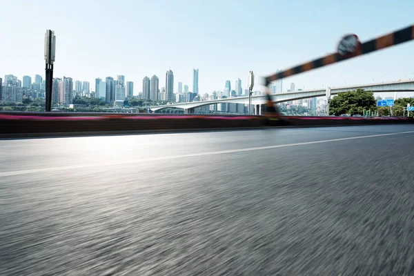 asfalt yol ile cityscape modern şehir