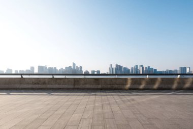 boş mermer zemin ile cityscape 