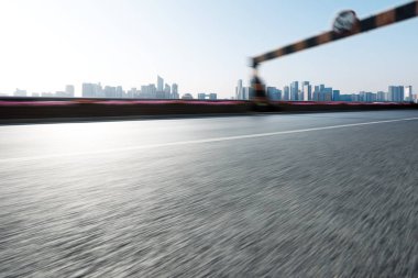 asfalt yol ile cityscape modern şehir