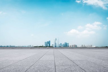 boş tuğla zemin ve cityscape 