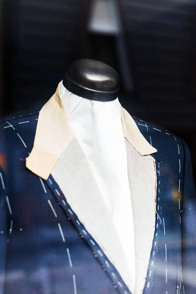 Elegance man suit on mannequin — Stock Photo, Image