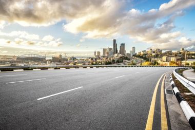 cityscape Los Angeles ile boş yol 