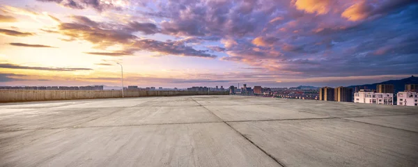 Empty marble floor with cityscape of Hangzhou — Stock Photo, Image