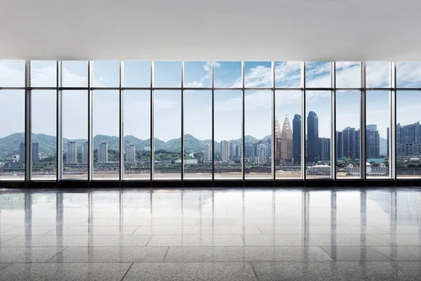 Stadtbild der modernen Stadt aus dem Fenster — Stockfoto