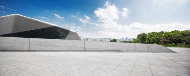 bulut gökyüzü Hangzhou cityscape ormanıyla yakınındaki boş yere