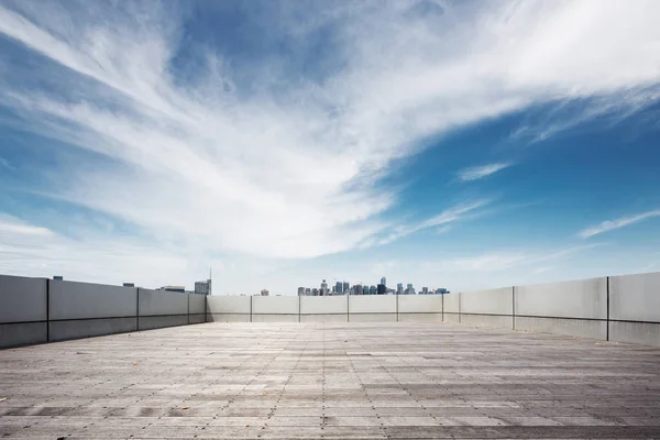 Prázdné Cihlová Podlaha Panoráma Města Hangzhou Obloze Modrý Mrak — Stock fotografie