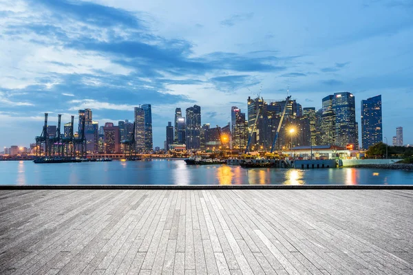 空砖地板和新加坡的城市景观 — 图库照片