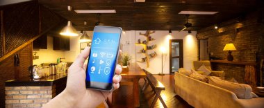 Akıllı ev ve modern restoran otel ile Smartphone