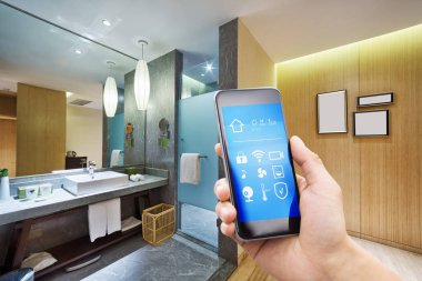 Akıllı ev ve modern banyo ile Smartphone