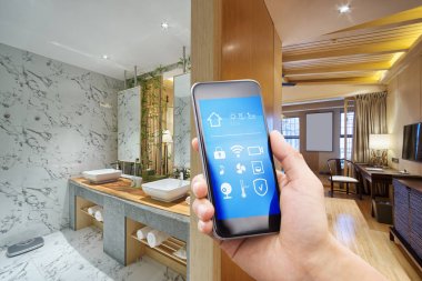 Akıllı ev ve modern banyo ile Smartphone