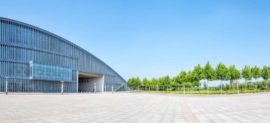 boş zemin bina dış görünüş