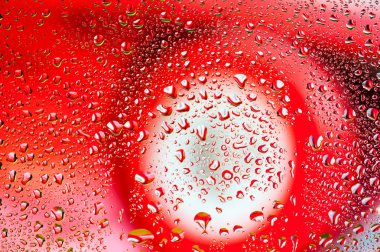 Soyut doku. Araba arka plan ile camına su damlaları