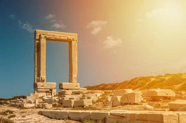 Portara of Naxos at sunset — Stock Photo, Image