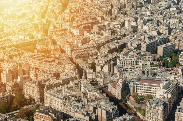 日落时巴黎的空中景观 — 图库照片
