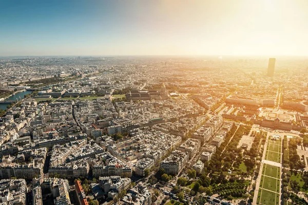 Veduta aerea di Parigi al tramonto — Foto Stock