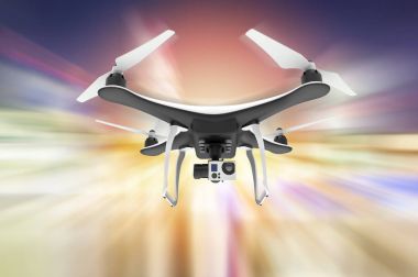 Dijital kamera soyut renkli arka plan üzerinde uçan robot