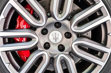 Maserati tekerlek ve fren sistemi kapat