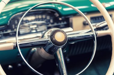 Portre bir tekerlek üzerinde