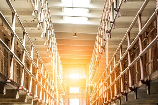 Μέσα στη φυλακή του Αλκατράζ με ήλιο στο Σαν Φρανσίσκο — Φωτογραφία Αρχείου