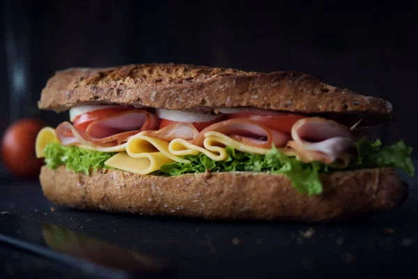 Delizioso panino naturale e dieta — Foto Stock