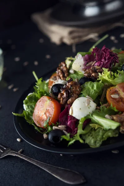 Dieta y ensalada mediterránea saludable —  Fotos de Stock