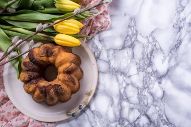 Sade kek ile Paskalya arka plan