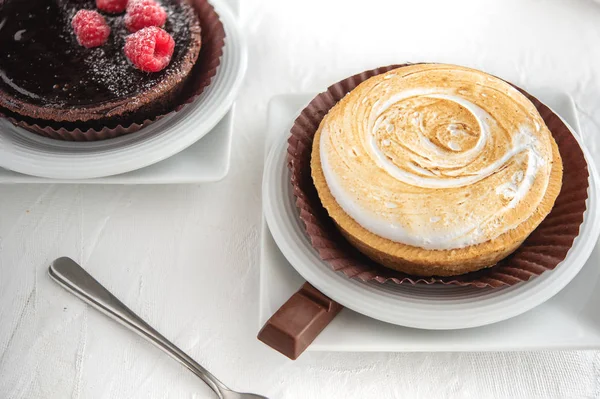 Meringue Tart White Background — Stock Photo, Image