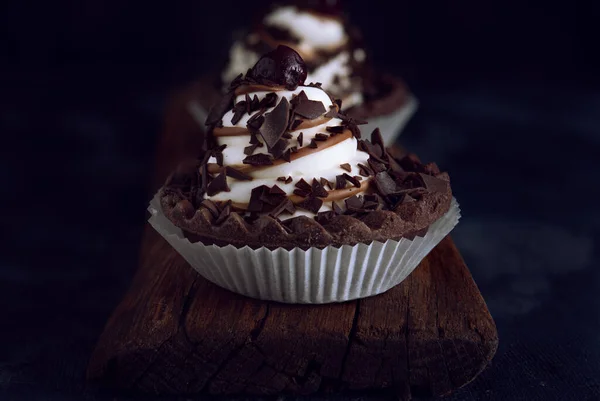 Chocolate Cookie Cream Cherries Dark Background — Stock Photo, Image