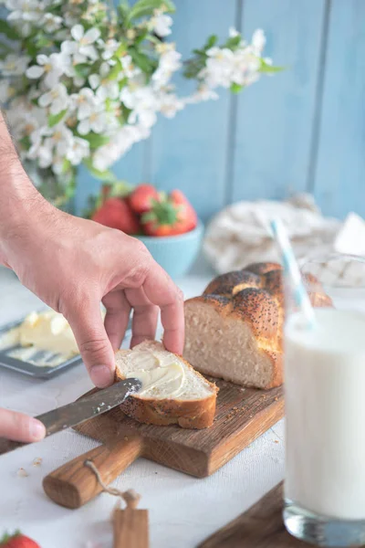 Pain Fraîchement Préparé Pour Petit Déjeuner Sur Fond Rural — Photo