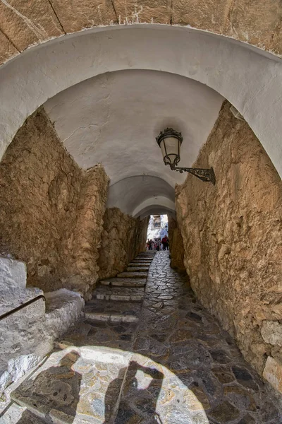 Arco e Tunnel per il Castello di Guadalest, Alicante Spagna — Foto Stock