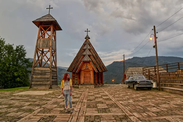 Mokra Gora, Sérvia - 02 de junho de 2017: Drvengrad village in Western — Fotografia de Stock