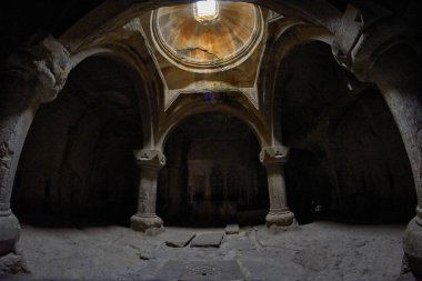 Geghard Manastırı, Ermenistan - 04 Ağustos 2017: Geghard Manastırı 