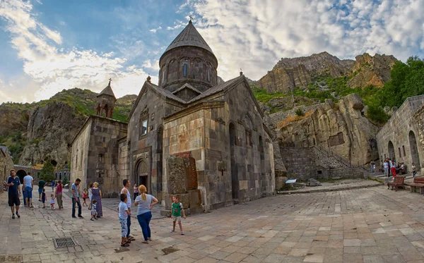 GEGHARD MONASTERY, ARMENIA - AUGUST 04, 2017: Geghard Mountain M — Stock Photo, Image