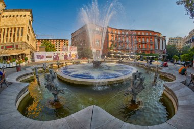 Erivan, Ermenistan - 05 Ağustos 2017: Charles Aznavour'un Meydanı'nda 