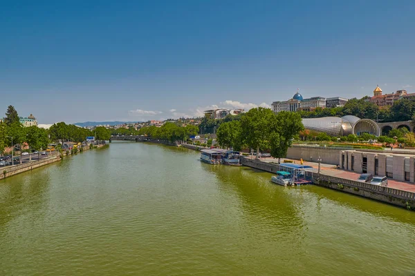 Vue sur la rivière Kura à Tbilissi — Photo