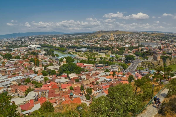 Tiflis merkezi üzerinden panoramik görünüm
