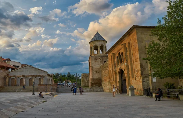 Mtsheta, Gürcistan - 31 Temmuz 2017: Mt Svetitskhoveli Katedrali — Stok fotoğraf