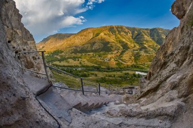 Vardzia dağın mağara kasaba Gürcistan '