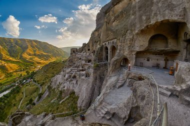 Vardzia dağın mağara kasaba Gürcistan '